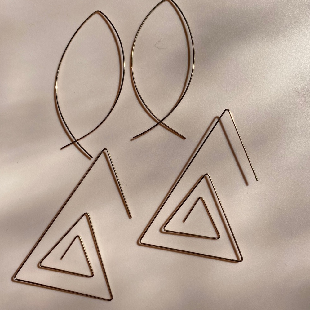 2 pairs of earrings (bundle)